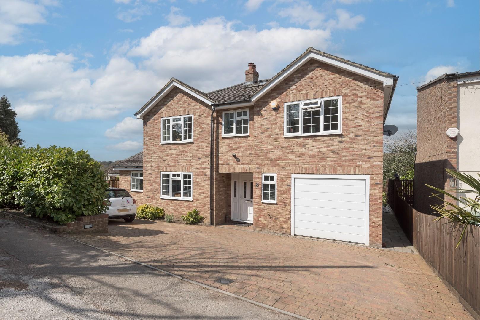 Pinkle Hill Road, Heath And Reach, Leighton Buzzard Quarters Estate